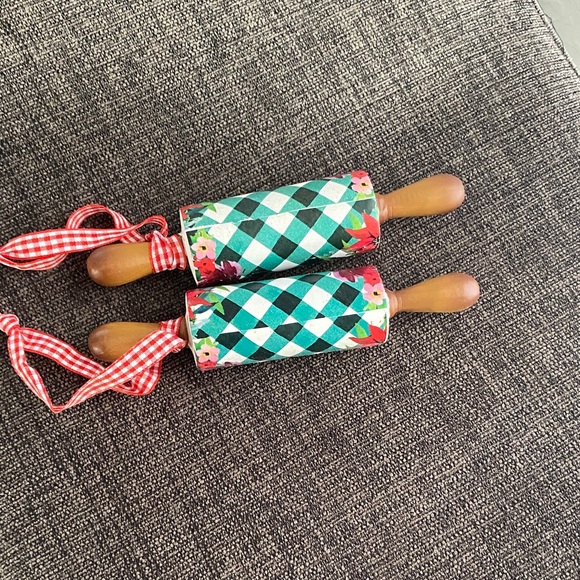 Pioneer women Colorful Floral Checkered Rolling Pins - Picture 4 of 6